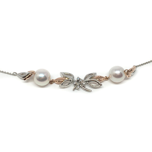 Pearl necklace
